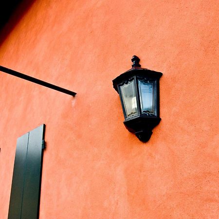 Locanda La Casetta Angera Zewnętrze zdjęcie