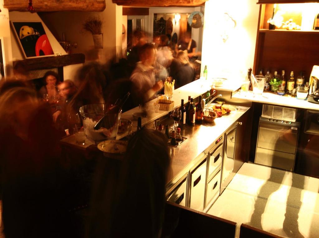 Locanda La Casetta Angera Zewnętrze zdjęcie